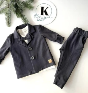 Kaya chłopięcy garnitur 3-częsciowy  marynarka + bluzka z muchą + spodnie antracyt rozmiar 80-116