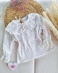 NIkol Kids Fashion bluzeczka muślinowa z kołnierzykiem ecru w delikatne kwiatki