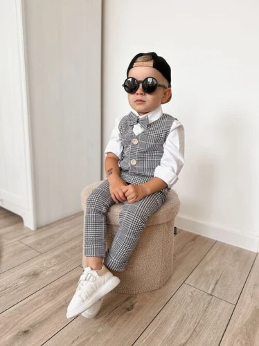 MoMo Kids 3-częściowy komplet chłopięcy mucha + kamizelka + spodnie w szarą pepitkę rozmiar 62-86