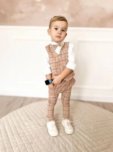 MoMo Kids 3-częściowy komplet chłopięcy mucha + kamizelka + spodnie ciepły beż w kratkę rozmiar 92-146